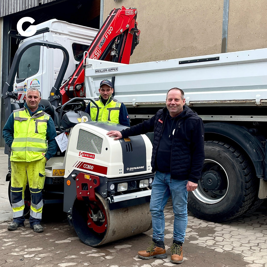 Dynapac Walze Übergabe Verkauf Baumaschinen Baugeräte