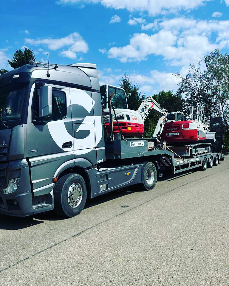 Sattel LKW Transport Würzburg Bamberg Gehring Baumaschinen